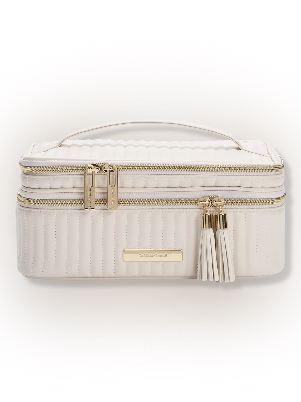 Tartan + Twine
Vertical Quilted Train Case With Mirror